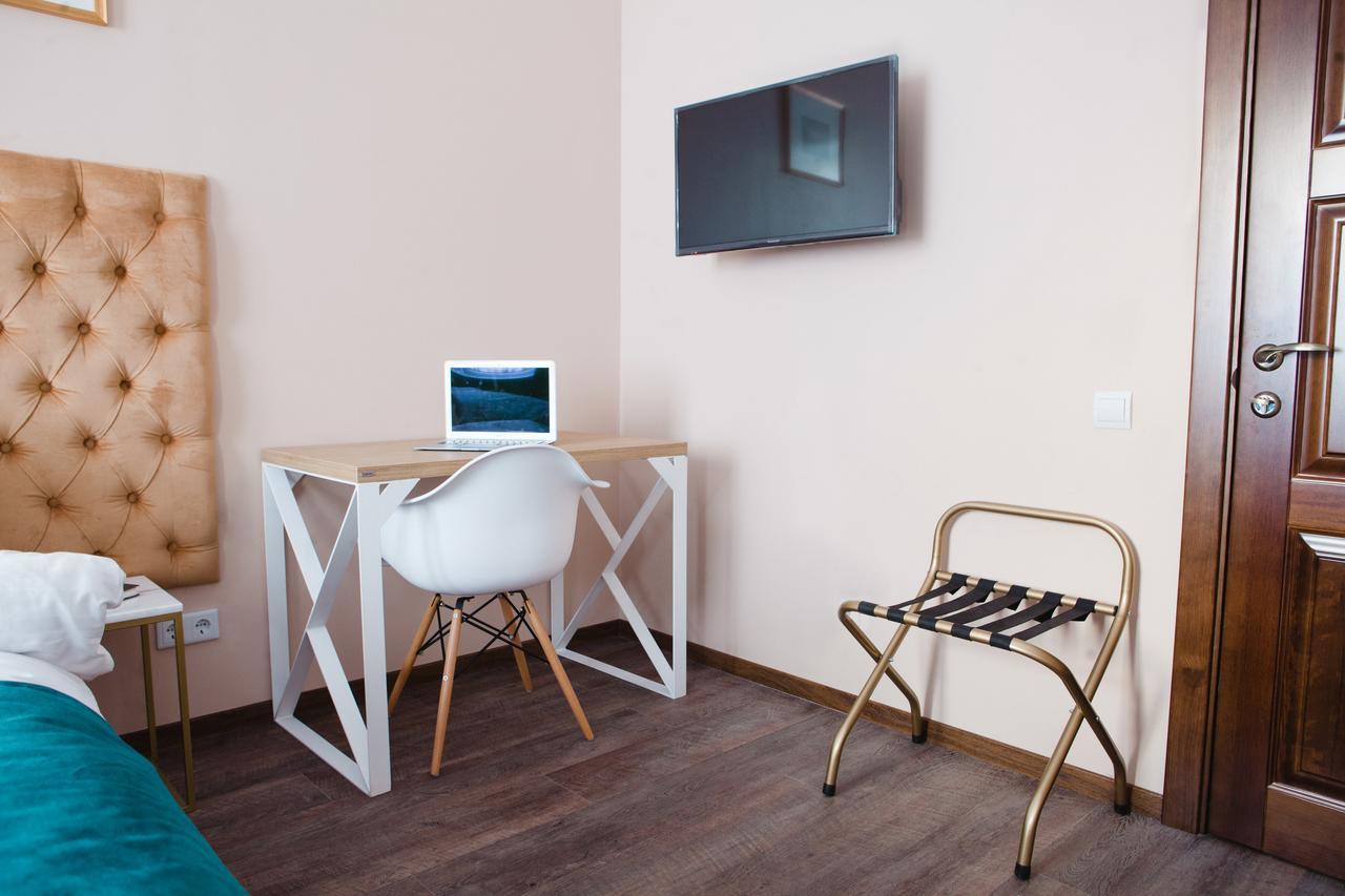 Live.Here.Hotel Kiev Ngoại thất bức ảnh