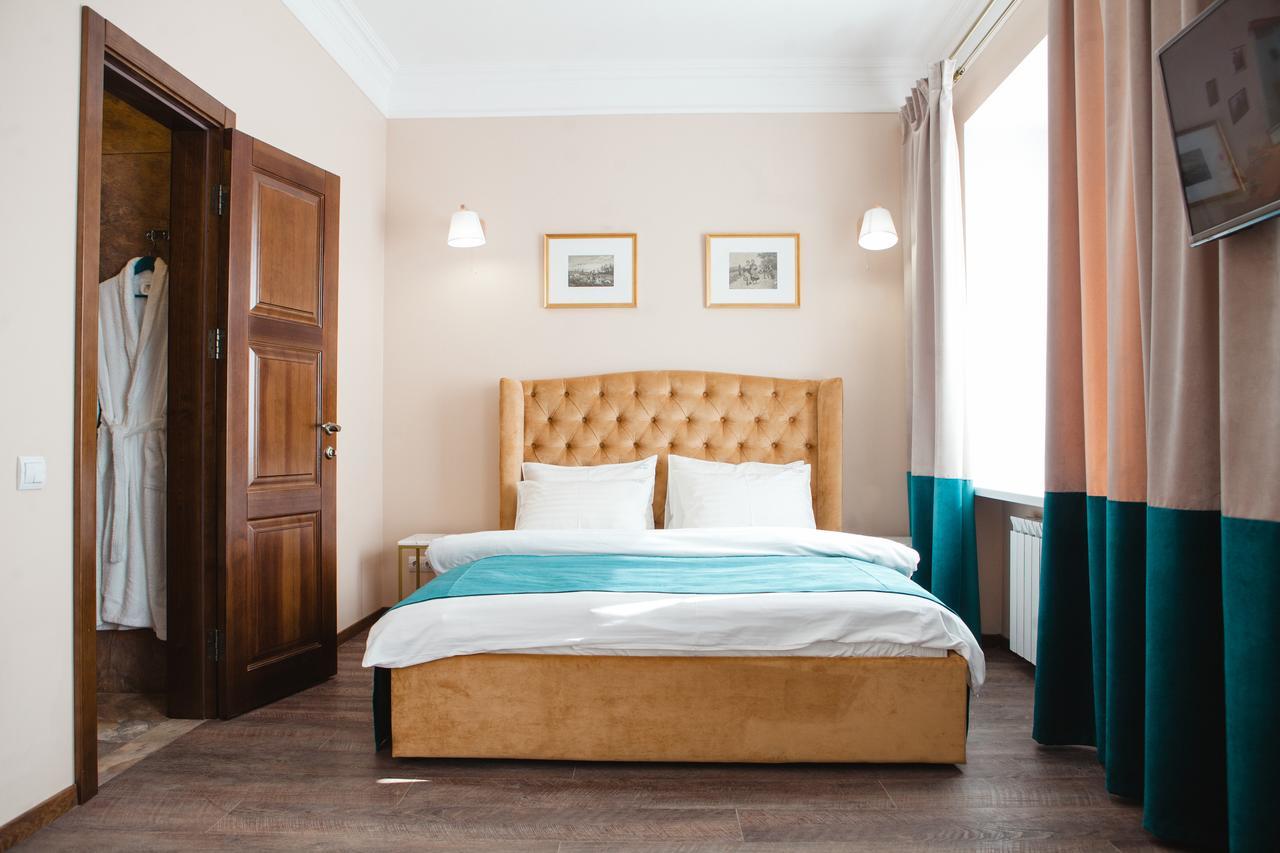 Live.Here.Hotel Kiev Ngoại thất bức ảnh